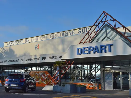 L'aéroport de Lorient va-t-il prendre un nouveau départ ?